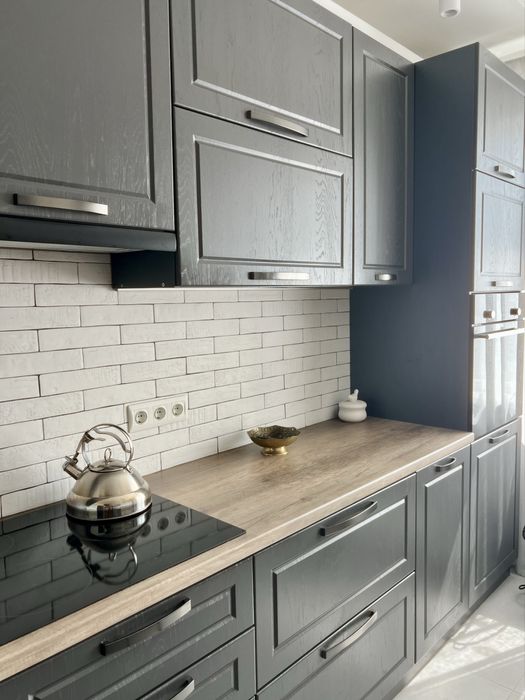 2-кімнатна у новобудові 70 м2 з елітним ремонтом та меблями. (4й Тавр)