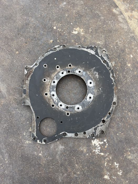 Кожух сцепления и переходная плита Газ 3309