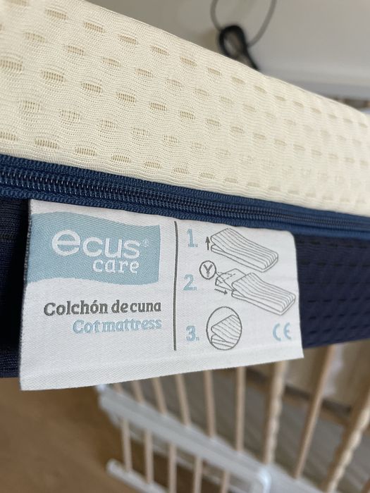 Berço evolutivo Myllra + colchão Ecus Kids e cunha