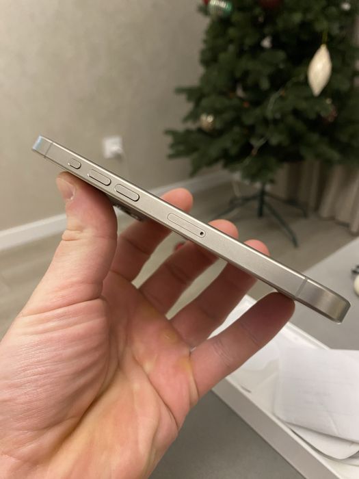 iPhone 15 Pro Natural Titanium 128gb