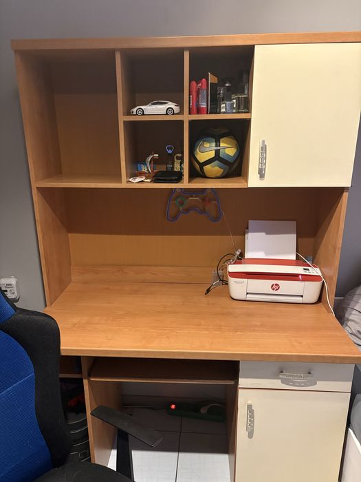 Oddam biurko za darmo z krzeslem