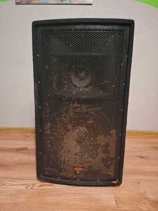 Alphard Magnum 335 600wat