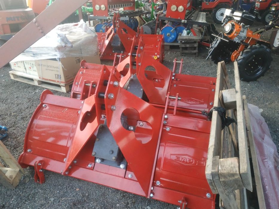 Грунтофреза до мінітрактора ЗАРЯ.