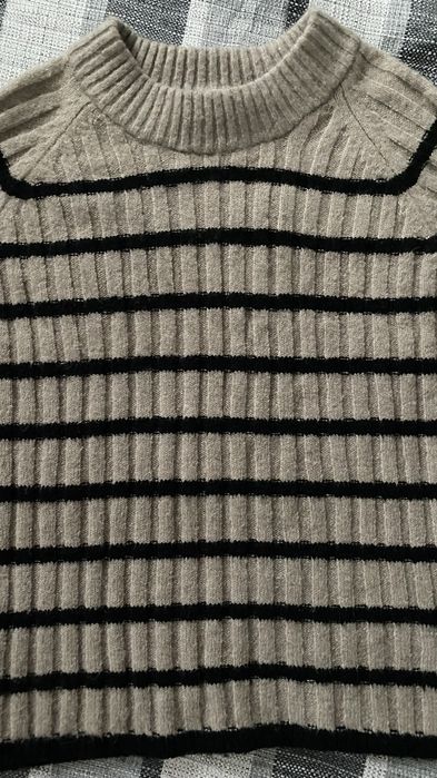 Кофтинка светрик h&m