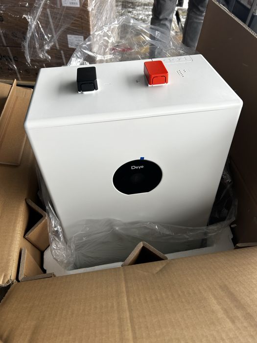 Є в наявності. Черкаси. Гібридний інвертор Deye 6k -8k-10k + akb