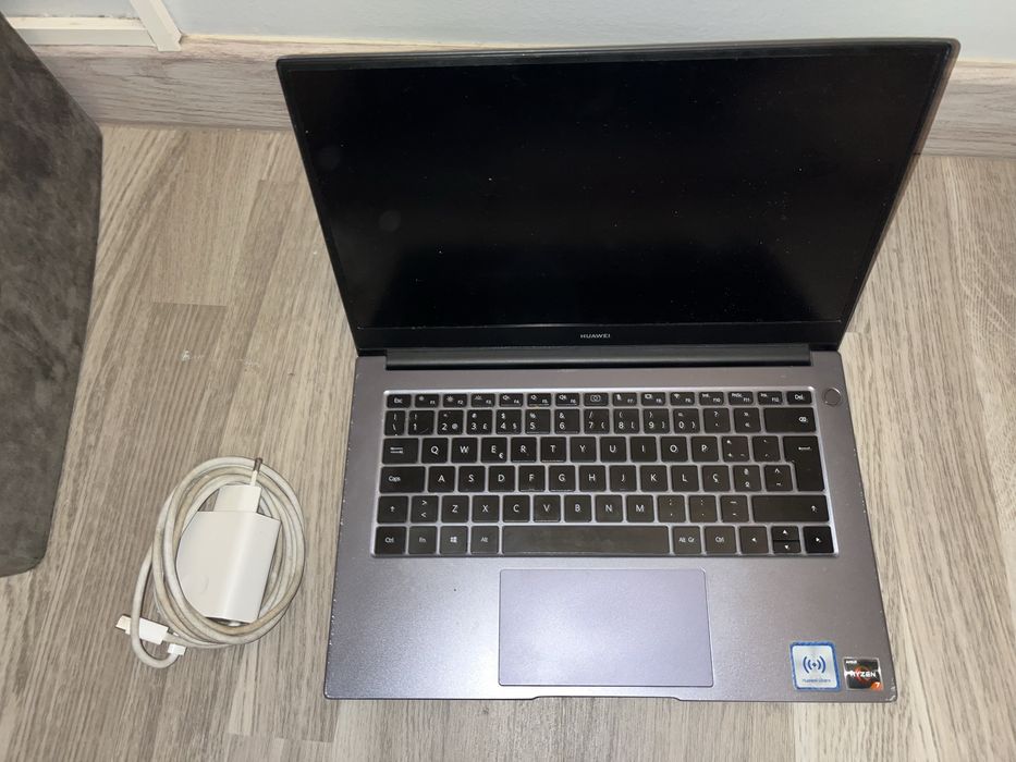 Hawei Matebook D14