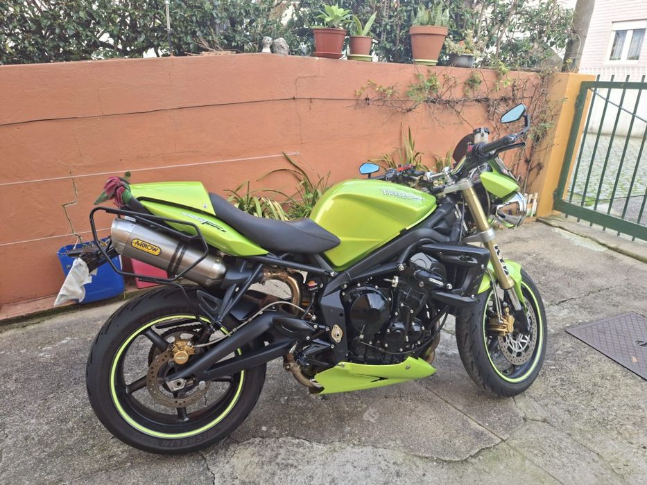 Triumph Street Triple 675