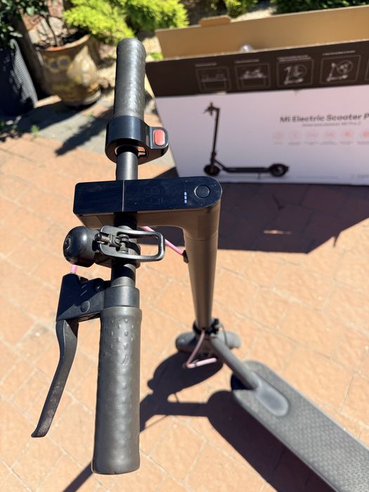 Електросамокат Xiaomi Mi Electric Scooter Pro 2