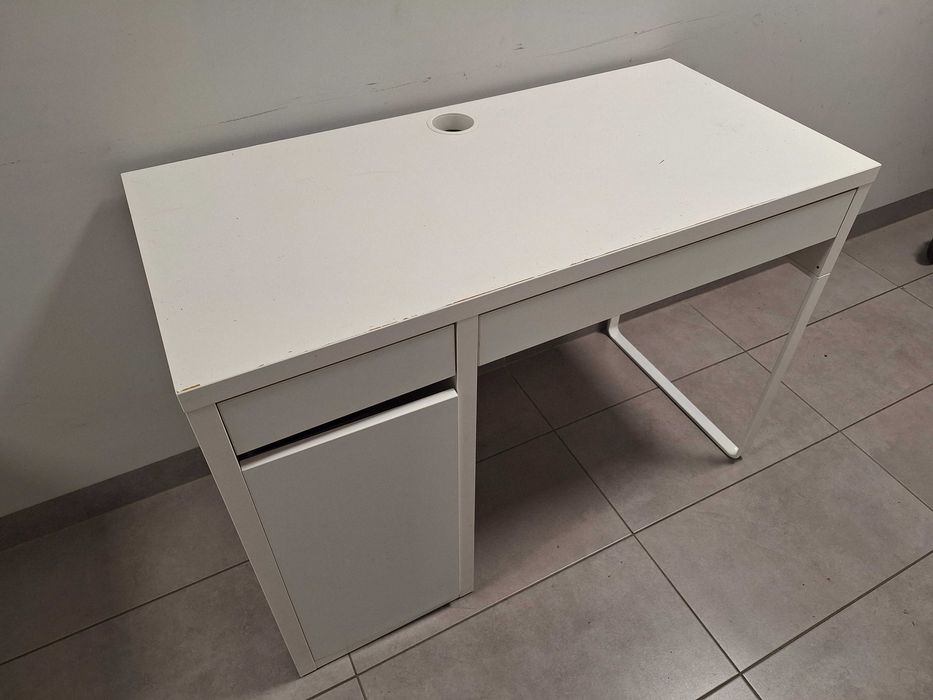 Biurko Micke 105cm długości