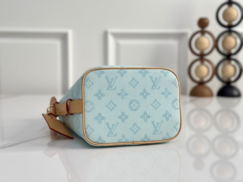 Жіноча сумка LOUIS VUITTON M27529