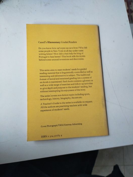 Livro "Spotlight on Inventions"