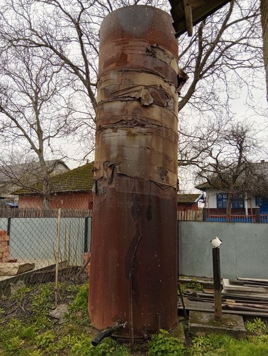 Продам стаціонарну металеву бочку