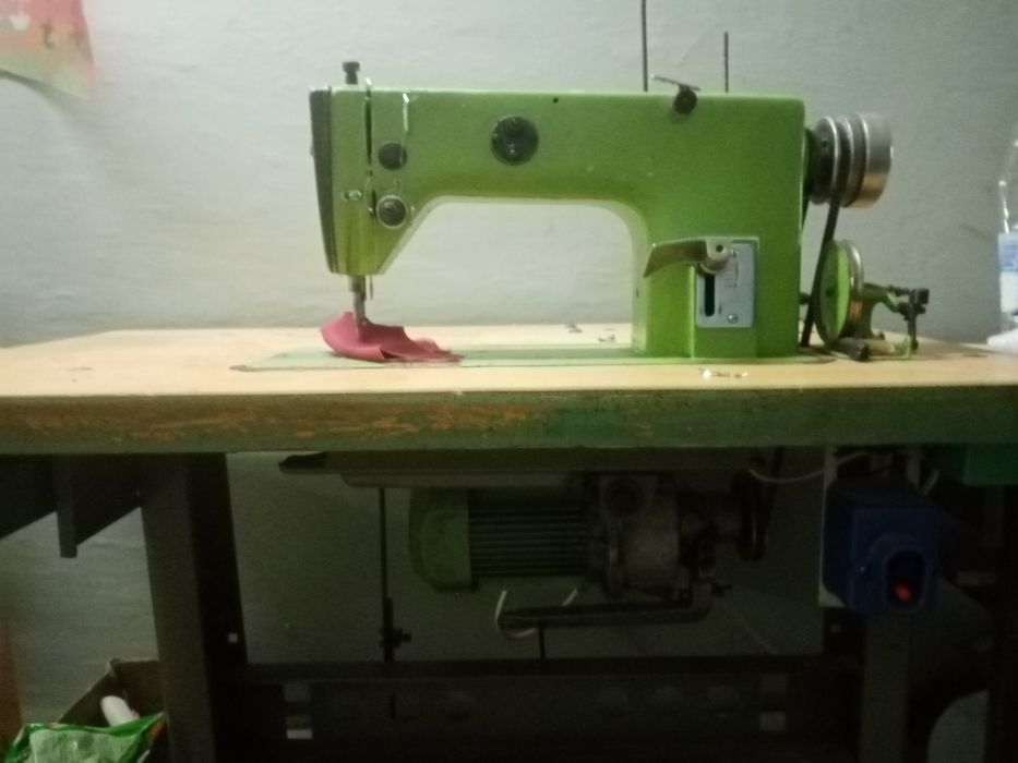 Швейна машинка 1022