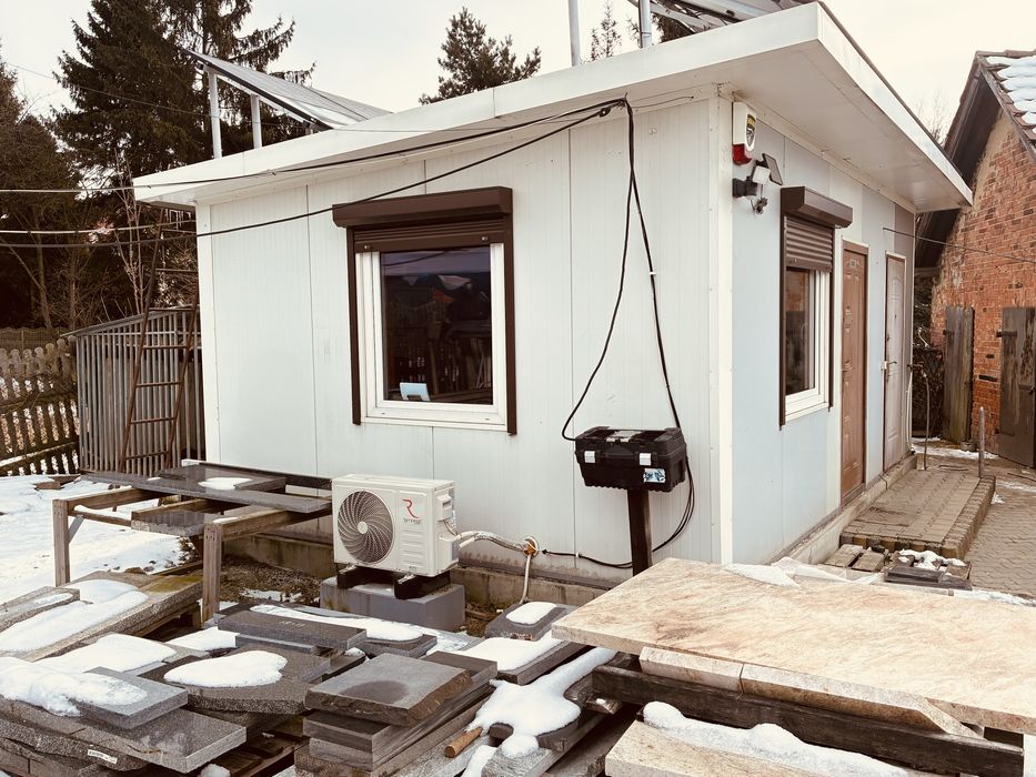 sprzedam biuro z płyty warstwowej 6x4