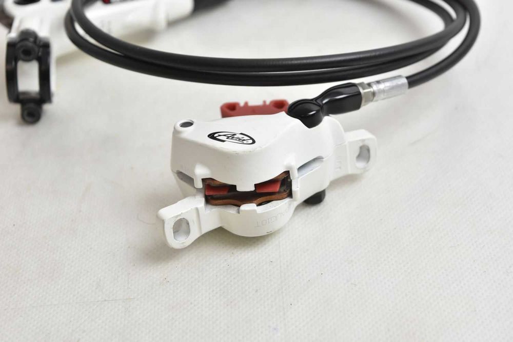 NIEUŻYWANE hamulce tarczowe, hydrauliczne AVID elixir R !