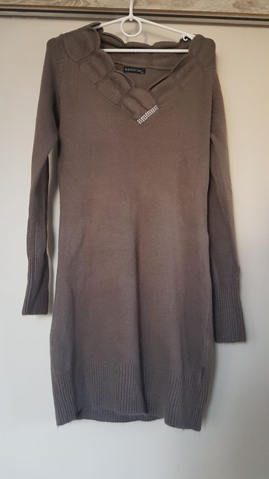 Sweter ciepły długi, L, kolor cappucino.