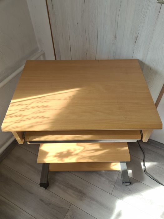 Stolik komputerowy biurko na kółkach