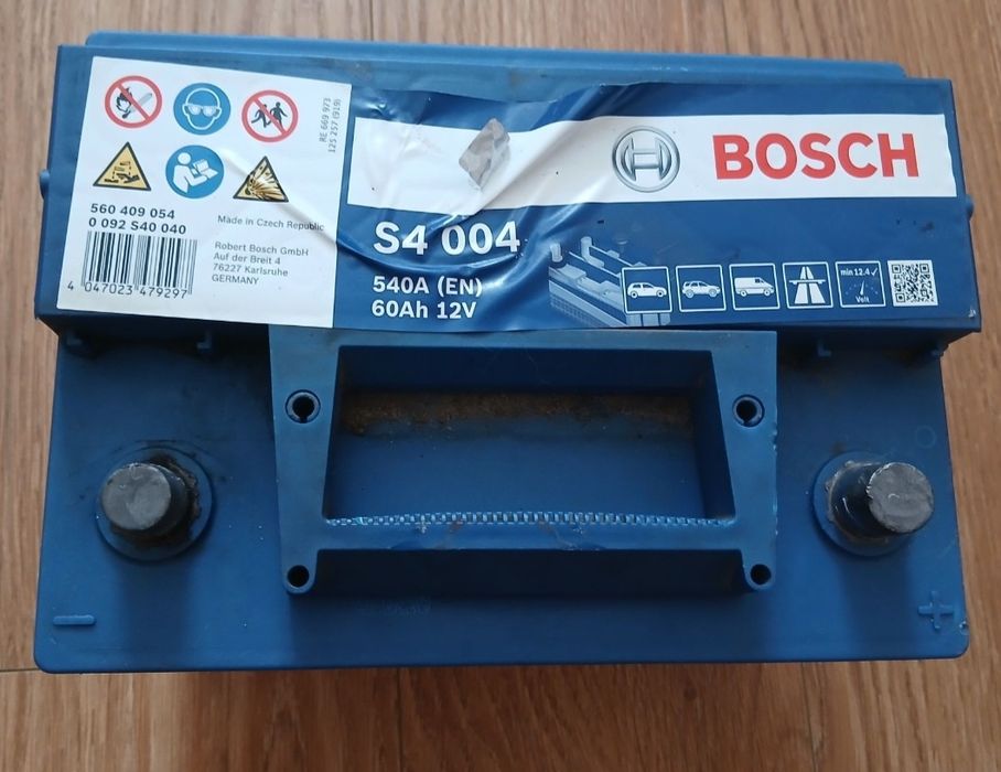 Акумулятор Bosh 60 Ah 12v