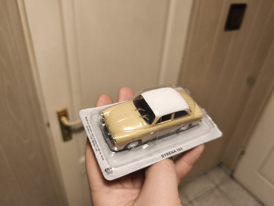 Kultowe auta PRL Syrena 103, skala 1:43,DeAgostini, stan NOWY!