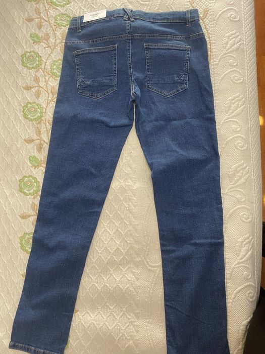 Calças de ganga rapaz da Sfera