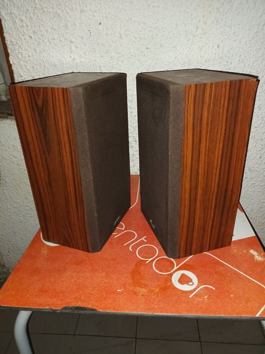 Colunas de madeira Rising64171708370179122