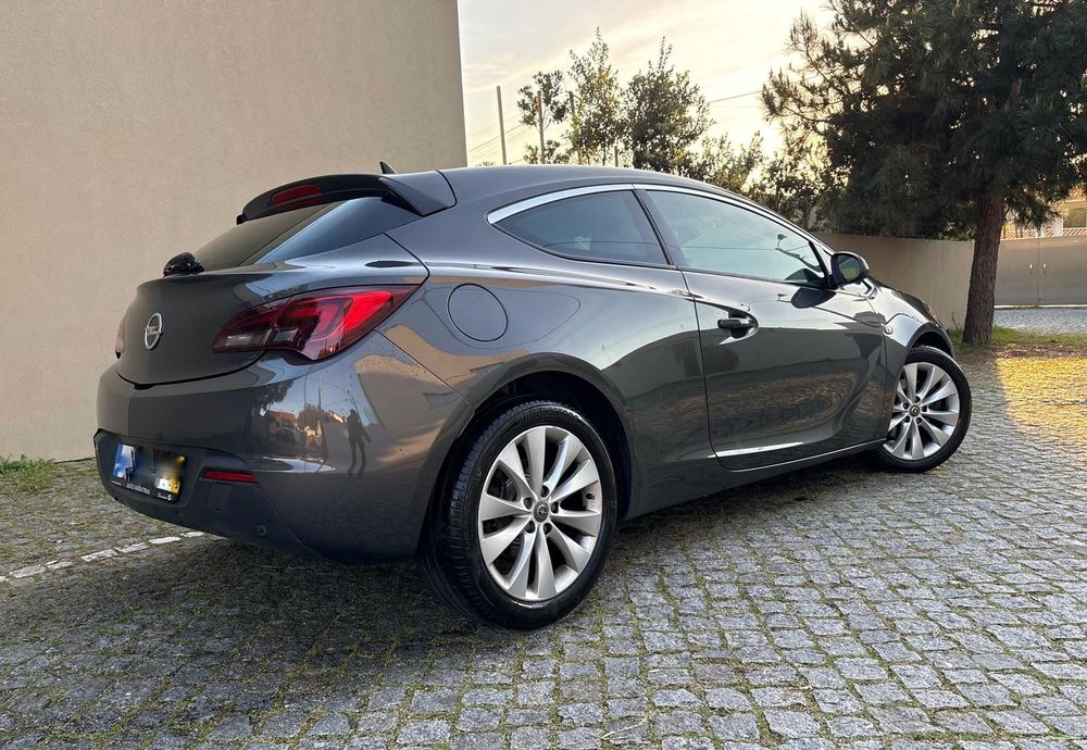 Opel Astra GTC