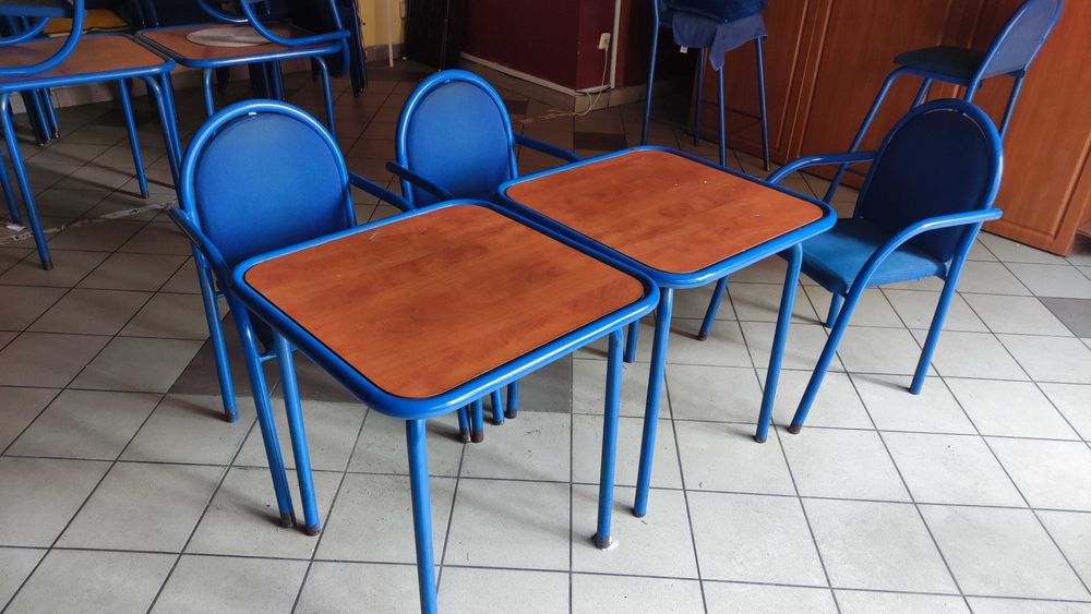 zestaw krzeseł i stołów do restauracji, biura lub ogrodu