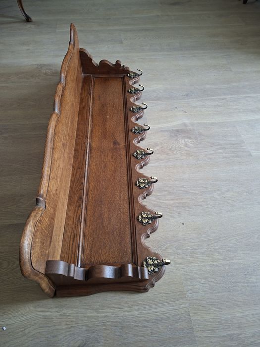 Ładny duży rustykalny wieszak dębowy półka