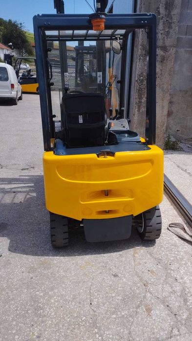 Empilhador eléctrico Jungheinrich EFG-Vac20, 2.000 Kg (2617)