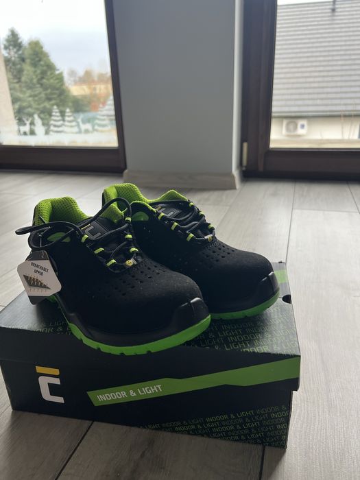 Kobiece buty robocze