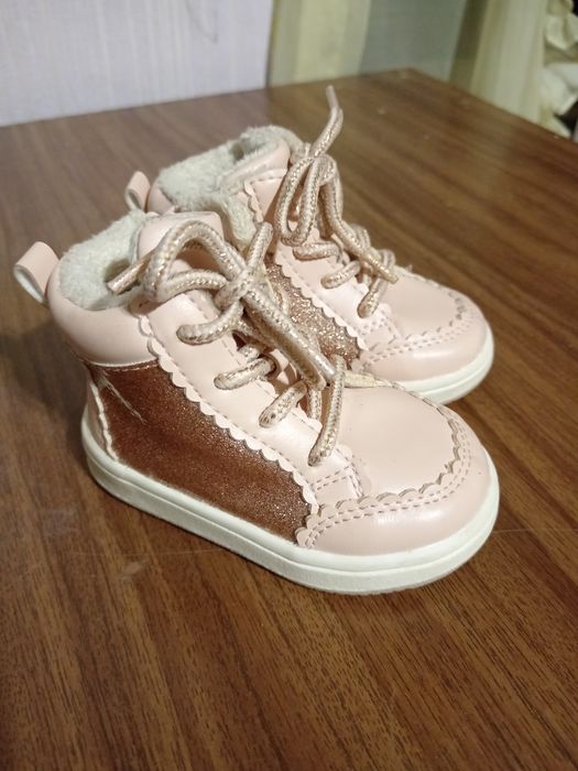 Черевички для дівчинки