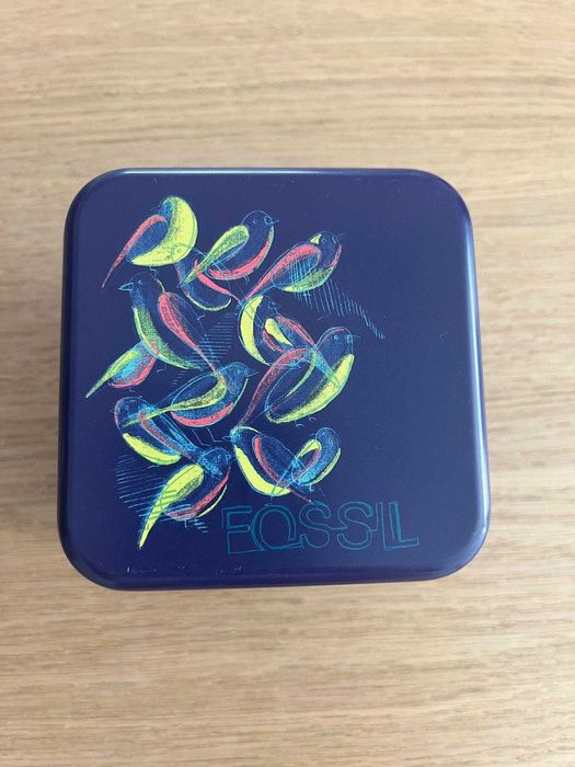 Relógio Fossil analógico com lata