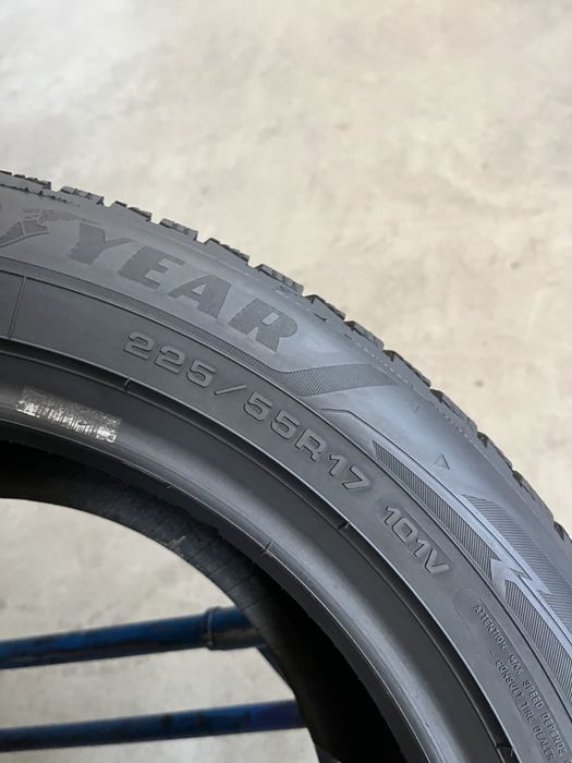 225/55/17 R17 Goodyear Ultra Grip Perfomance 3 4шт зима