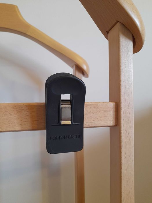 Cabide de quarto para fatos duplo FOPPAPEDRETTI em madeira natural