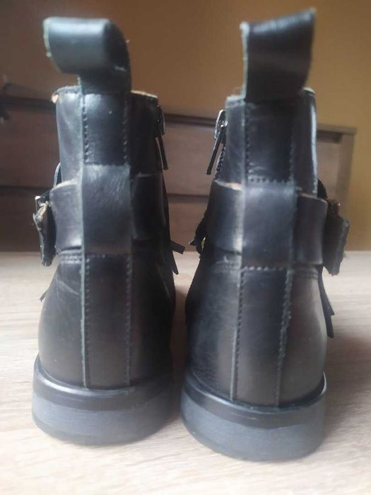 Демисезонные кожаные сапоги, ботинки  шкіряні чоботи Zara 21.5см
