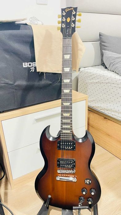 GIBSON SG TRIBUTE 70'S ANO 2013! Como nova!