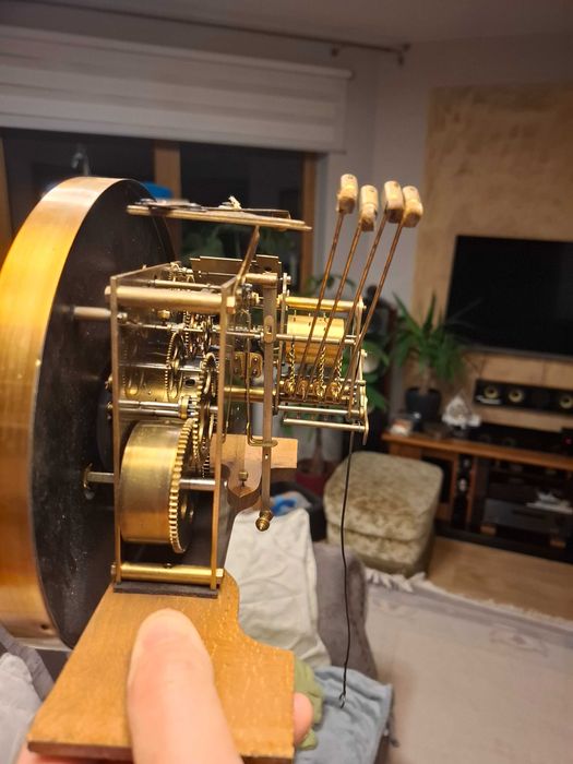 HAU -Zegar kwadransowy, antyk