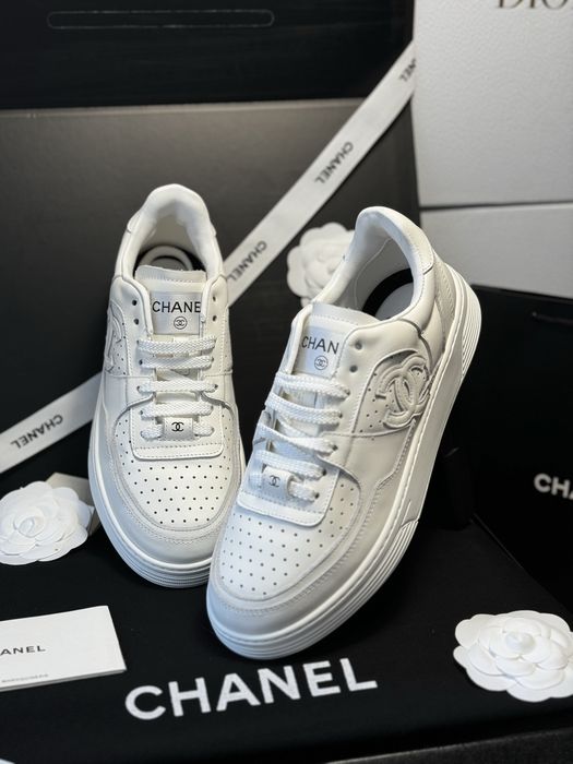 Sneakersy Chanel White Leather