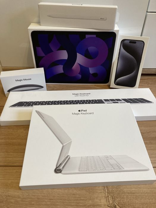 Zestaw oryginalnych pudełek po produktach apple