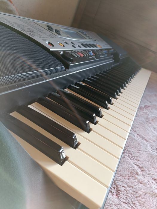 Teclado Yamaha PSR-340