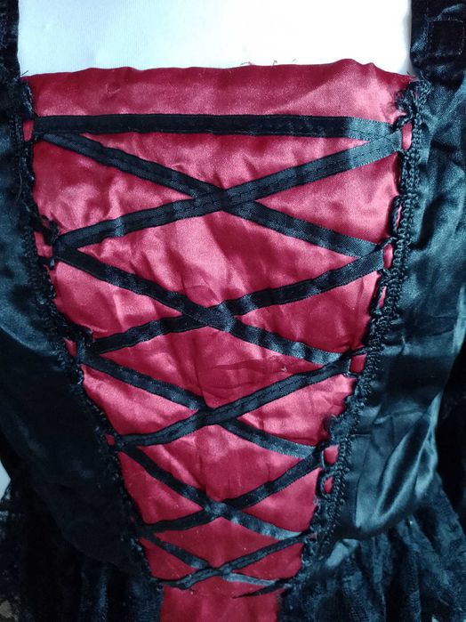 Strój karnawałowy WRÓŻKA CZAROWNICA WAMPIRZYCA WIEDŹMA  134/140 (15)