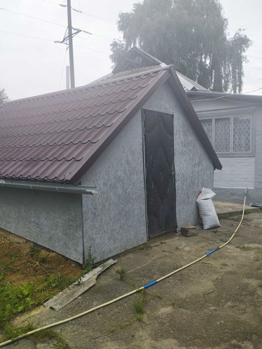 Продаю будинок в смт Рокитне