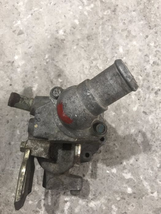 Корпус термостата Chevrolet Aveo, Шевроле Авео 2003-2008 1.2 8V