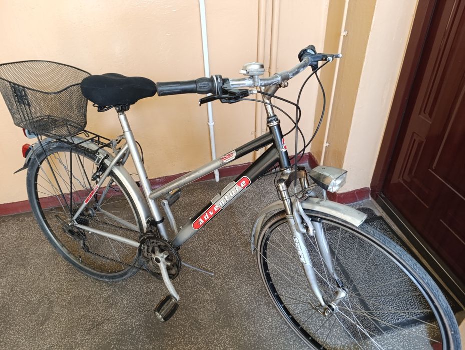 Rower damka koła 28