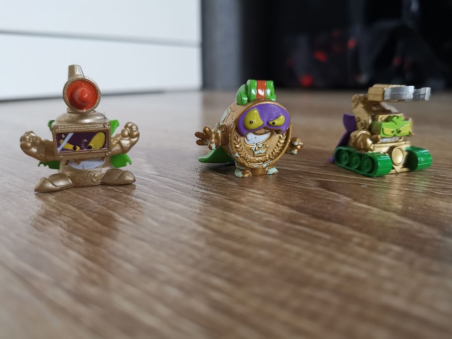 Złota kolekcja figurek super zings (rzadkie egzemplarze) 3 szt.