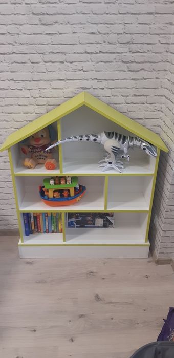 Продам будинок-поличку універсальний