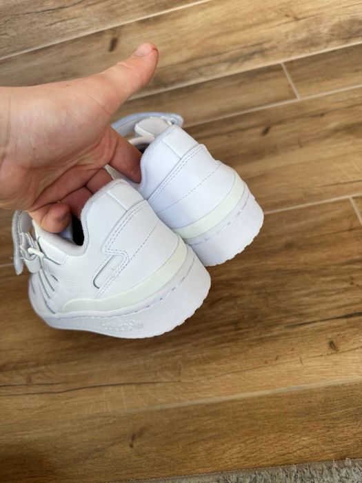 Кроссовки Adidas Forum Low 41/44р
