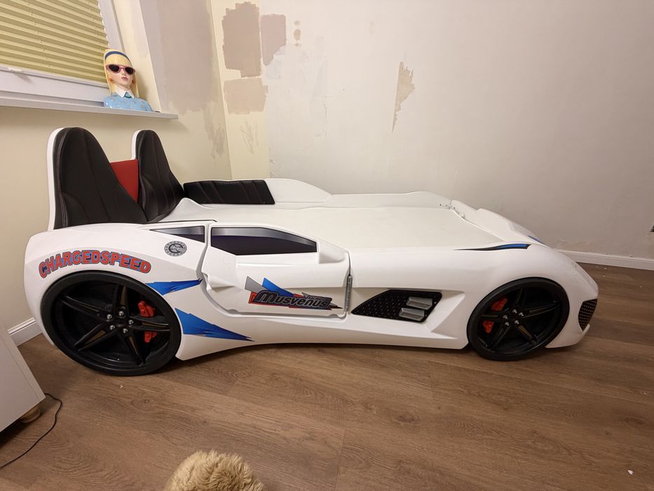 Łóżko z materacem 190x90