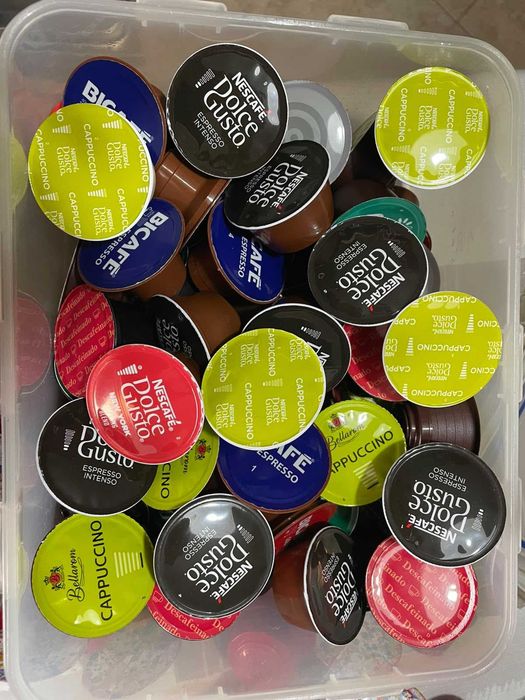 dolce gusto piccolo máquina + Cápsulas grátis