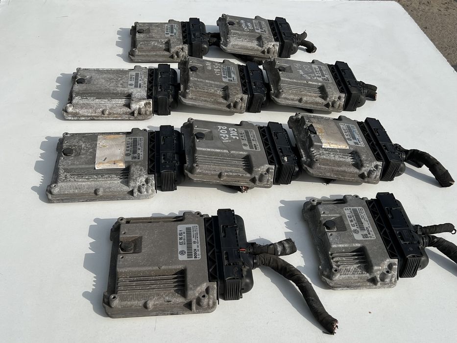 Блок ЕБУ мозги блок управления двигателя VW Golf 5 Skoda Octavia A5
